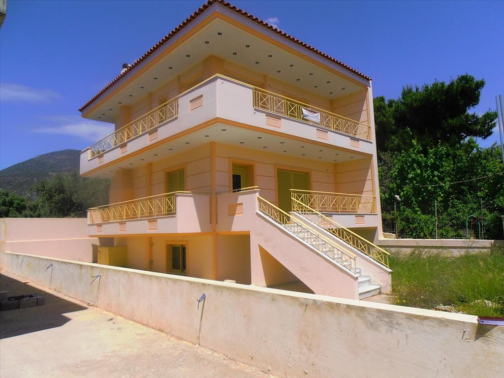 For Sale Maisonette 182 m² in Attica
