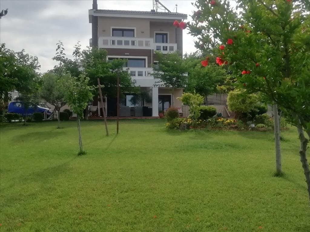 For Sale Detached house 300 m² in the suburbs of Thessaloniki