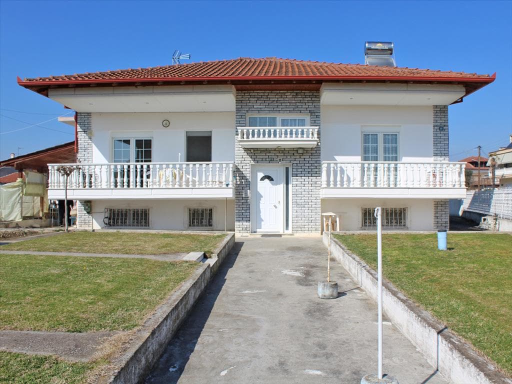 For Sale Detached house 229 m² on the Olympic Coast