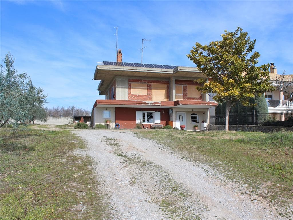 For Sale Detached house 247 m² on the Olympic Coast