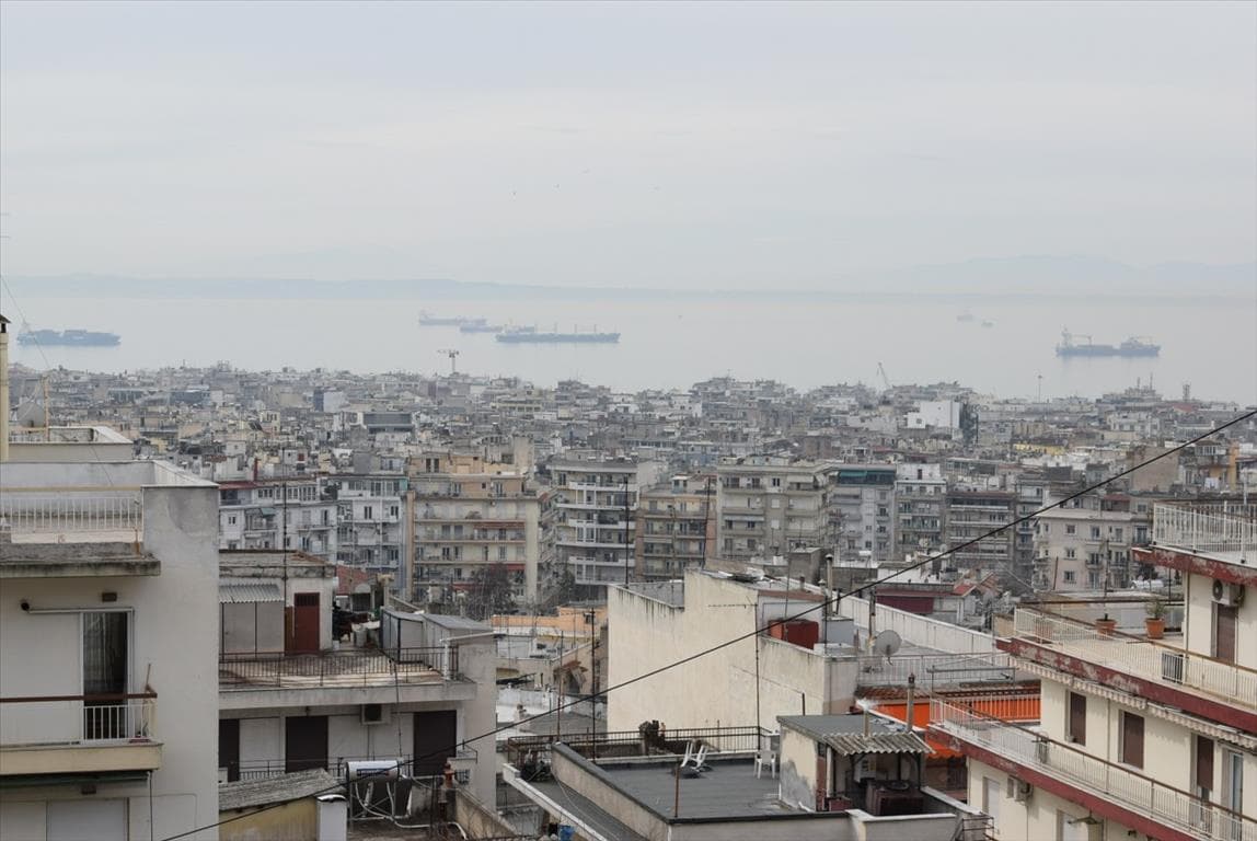 For Sale Land 267 m² in Thessaloniki