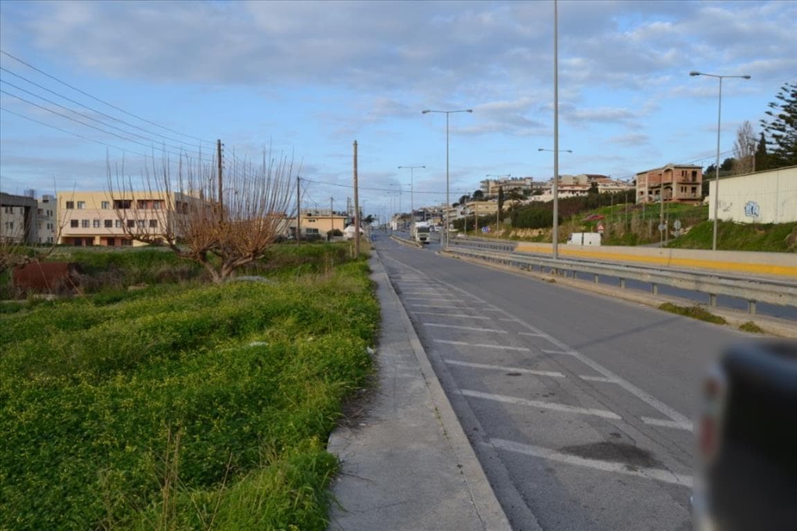 For Sale Land 1400 m² in Crete