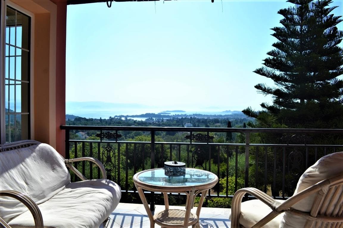 For Sale Detached house 205 m² in Corfu