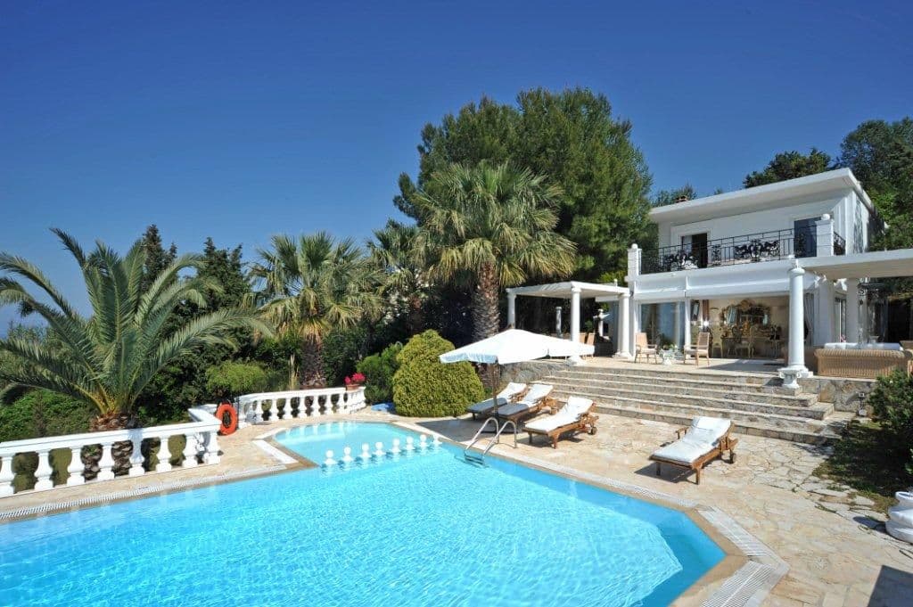 For Sale Villa 250 m² in Corfu