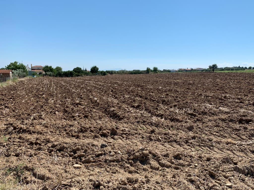 For Sale Land 5880 m² in the suburbs of Thessaloniki