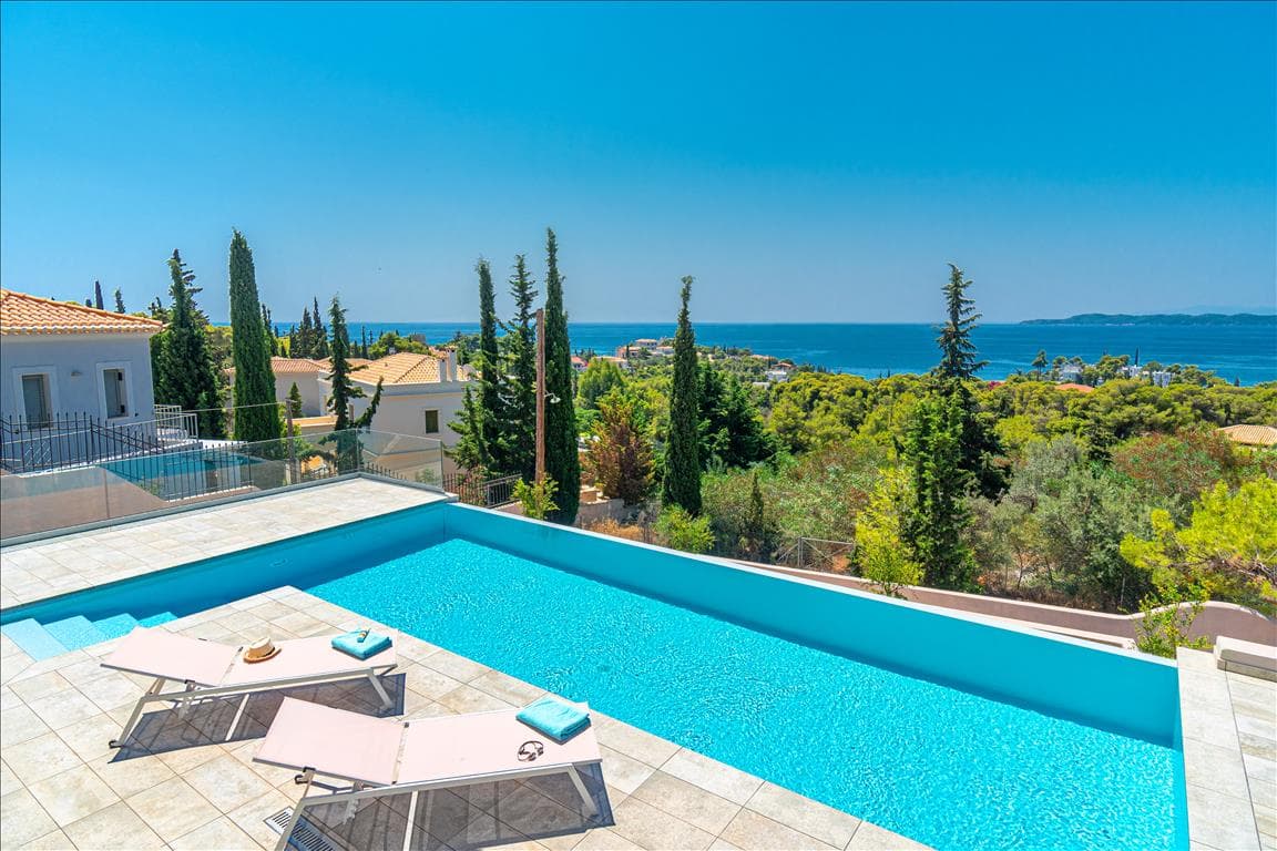 For Sale Villa 170 m² in Eastern Peloponnese - Ermionida