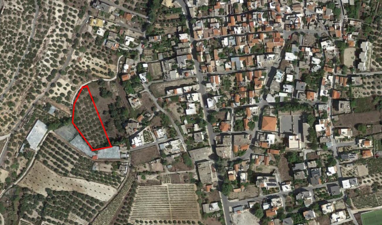 For Sale Land 2800 m² in Crete