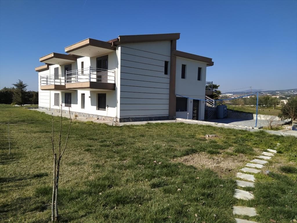 For Sale Detached house 480 m² in the suburbs of Thessaloniki
