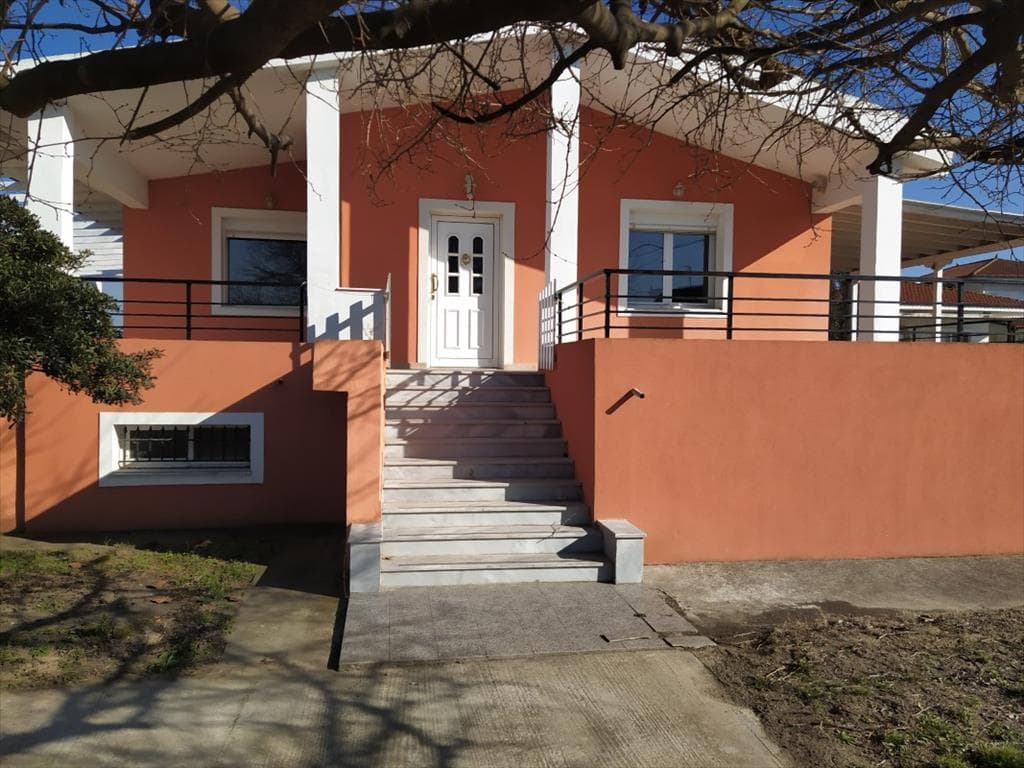 For Sale Detached house 470 m² in the suburbs of Thessaloniki