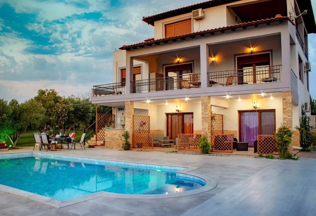 For Sale Villa 330 m² in Chalkidiki