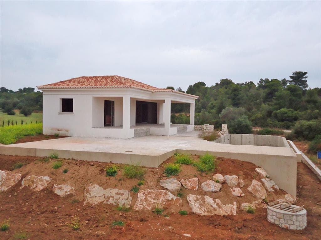 For Sale Villa 200 m² in Eastern Peloponnese