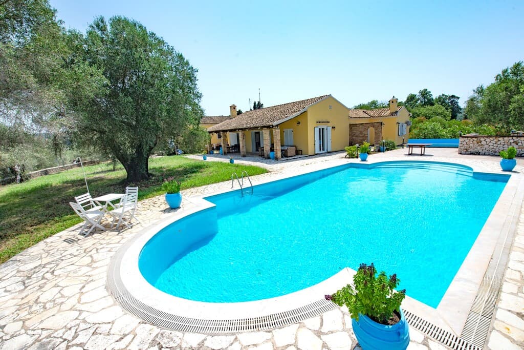 For Sale Villa 305 m² in Corfu