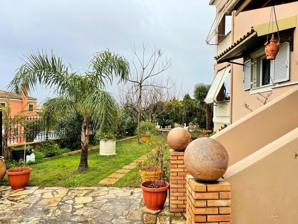 For Sale Detached house 257 m² in Corfu