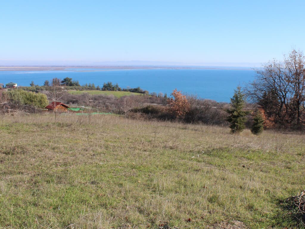 For Sale Land 1300 m² on the Olympic Coast