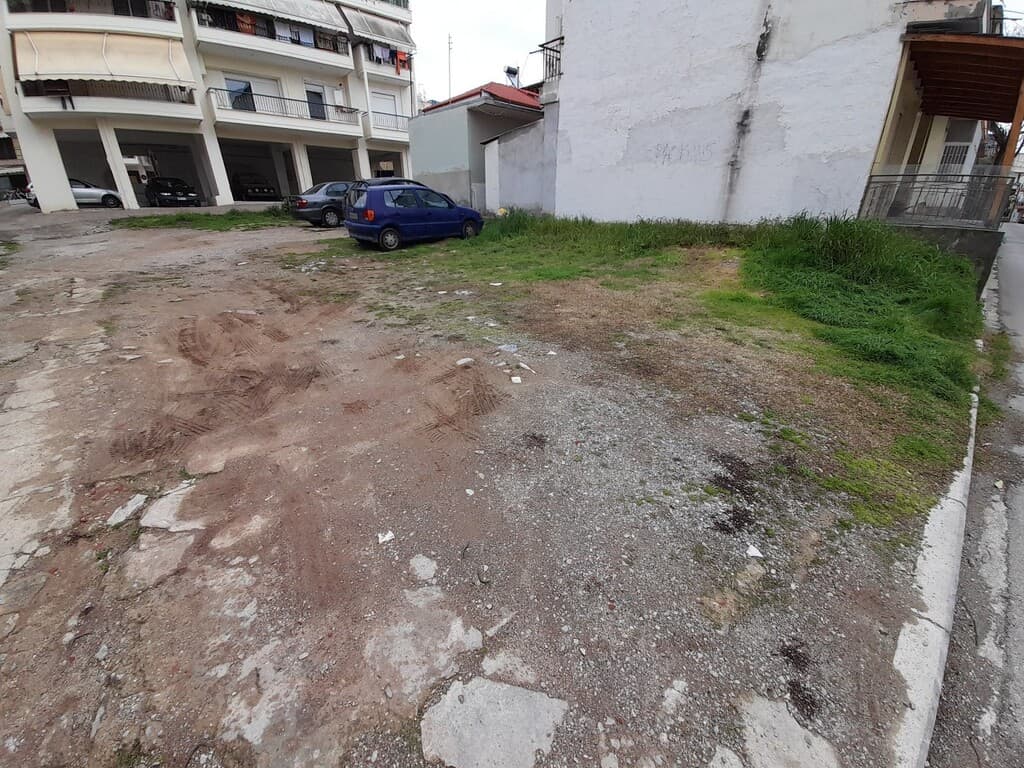For Sale Land 220 m² in Thessaloniki