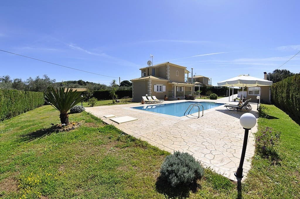 For Sale Villa 155 m² in Corfu
