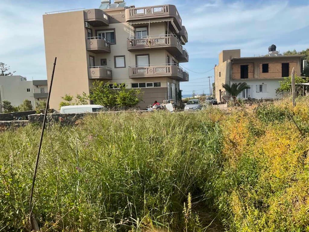 For Sale Land 2150 m² in Crete