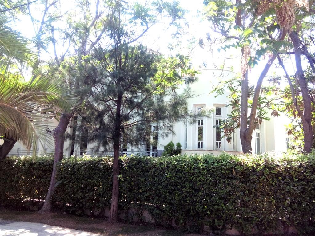 For Sale Villa 640 m² in Athens