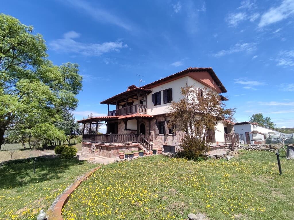 For Sale Villa 285 m² in the suburbs of Thessaloniki
