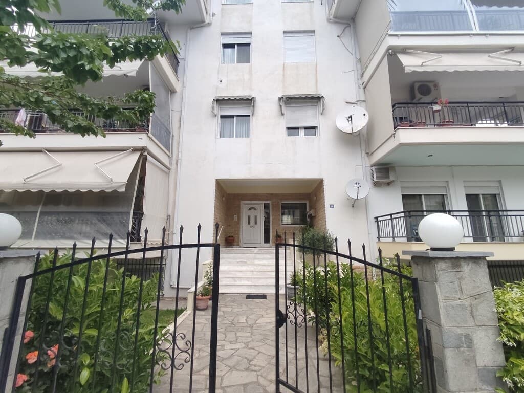 For Sale Flat 160 m² in the suburbs of Thessaloniki