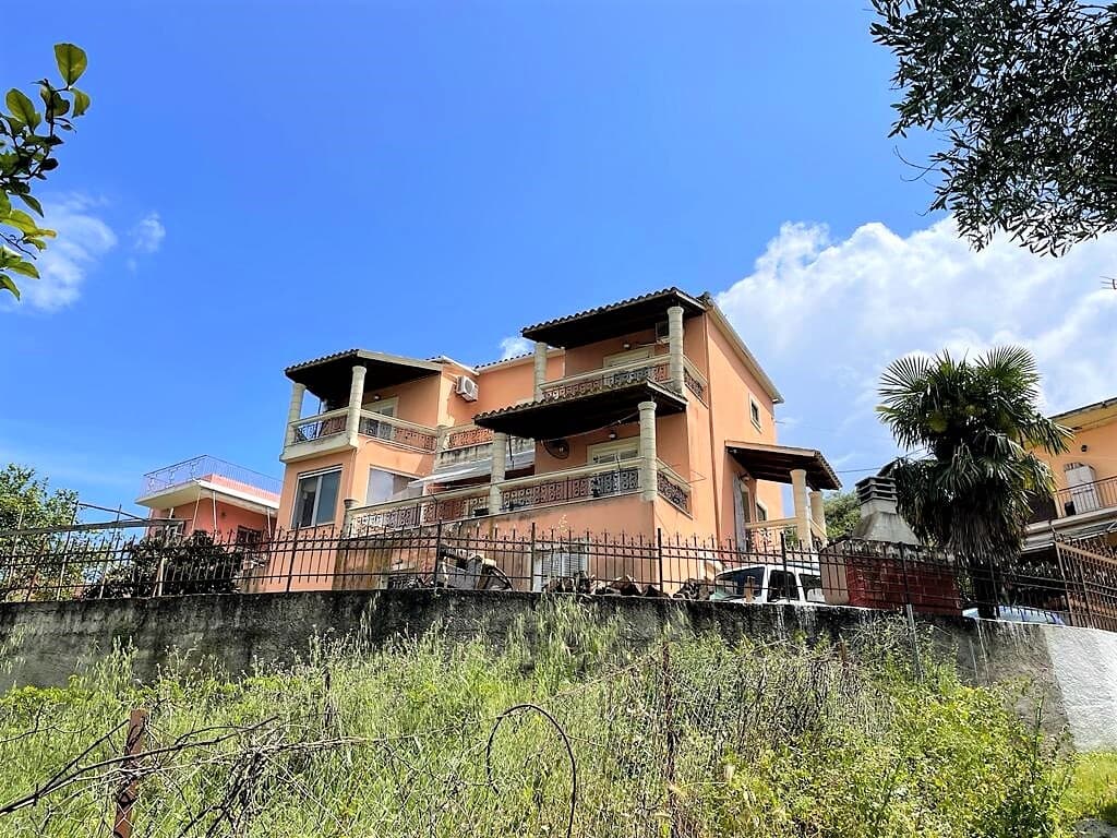 For Sale Detached house 270 m² in Corfu