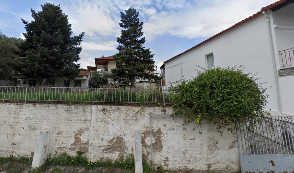 For Sale Land 626 m² in the suburbs of Thessaloniki