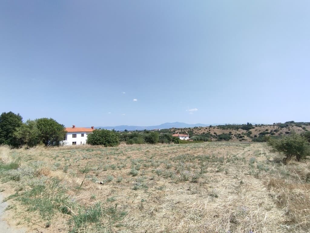 For Sale Land 4700 m² in the suburbs of Thessaloniki