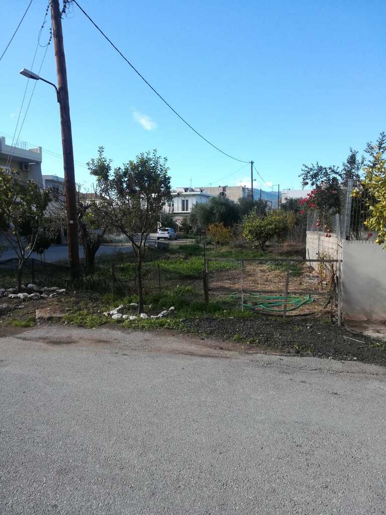 For Sale Land 285 m² in central Greece