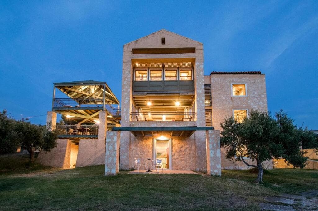 For Sale Villa 350 m² in Crete