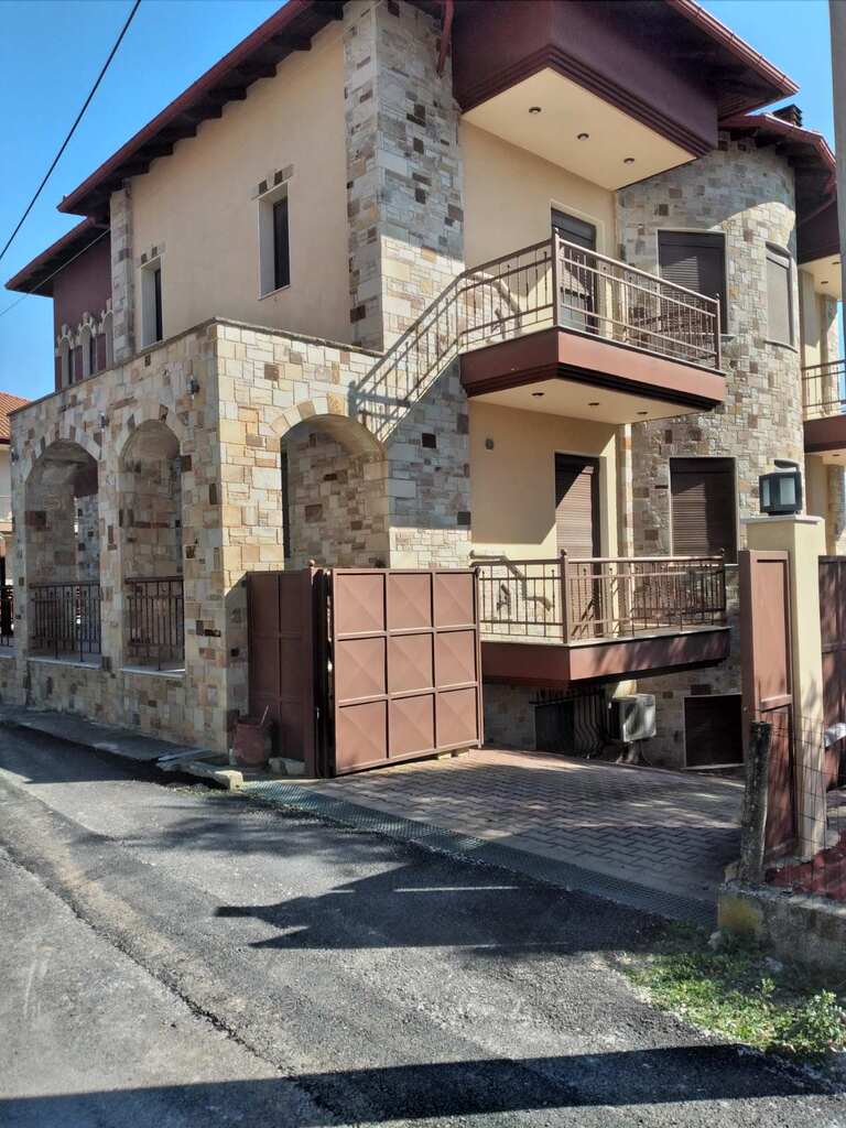 For Sale Detached house 340 m² in the suburbs of Thessaloniki