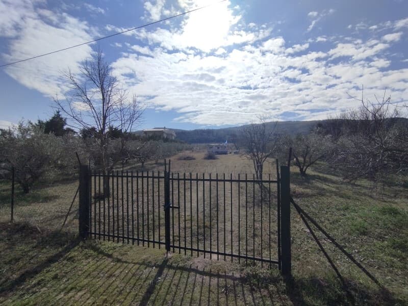 For Sale Land 4400 m² in the suburbs of Thessaloniki
