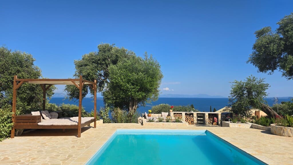 For Sale Villa 72 m² in Corfu