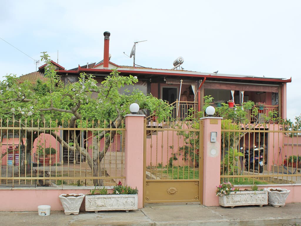 For Sale Detached house 180 m² on the Olympic Coast
