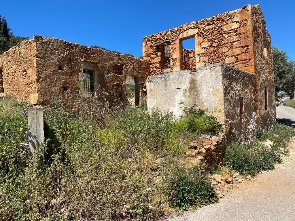 For Sale Land 1229 m² in Crete