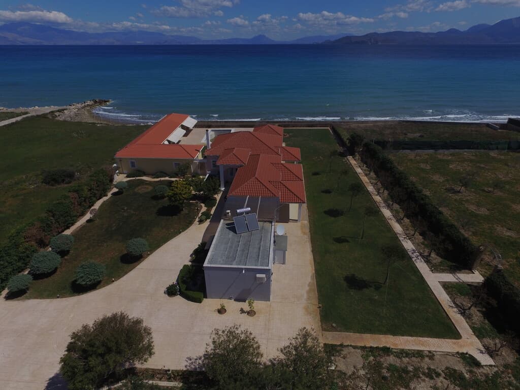 For Sale Villa 500 m² in Peloponnese