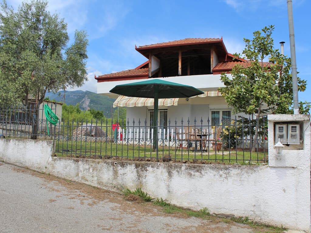 For Sale Detached house 98 m² on the Olympic Coast