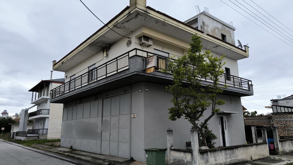 For Sale Maisonette 232 m² on the Olympic Coast