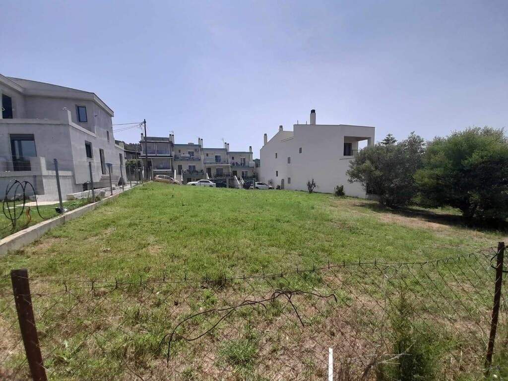 For Sale Land 583 m² in the suburbs of Thessaloniki