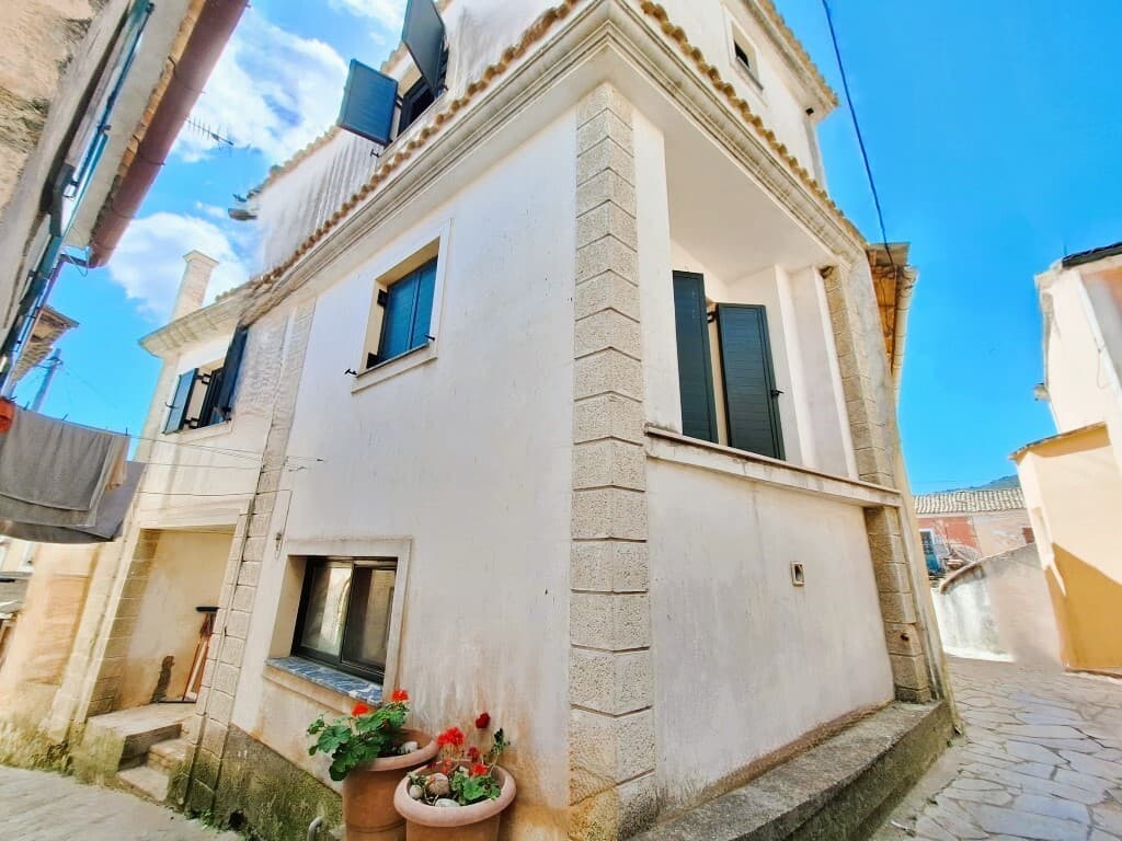 For Sale Maisonette 206 m² in Corfu