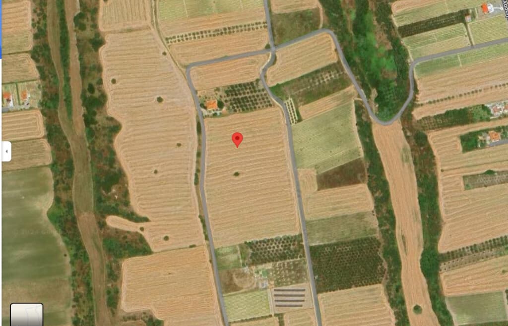 For Sale Land 6800 m² in the suburbs of Thessaloniki