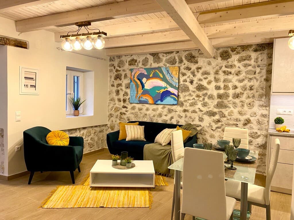 Two-Bed Maisonette with Air Conditioning in Corfu