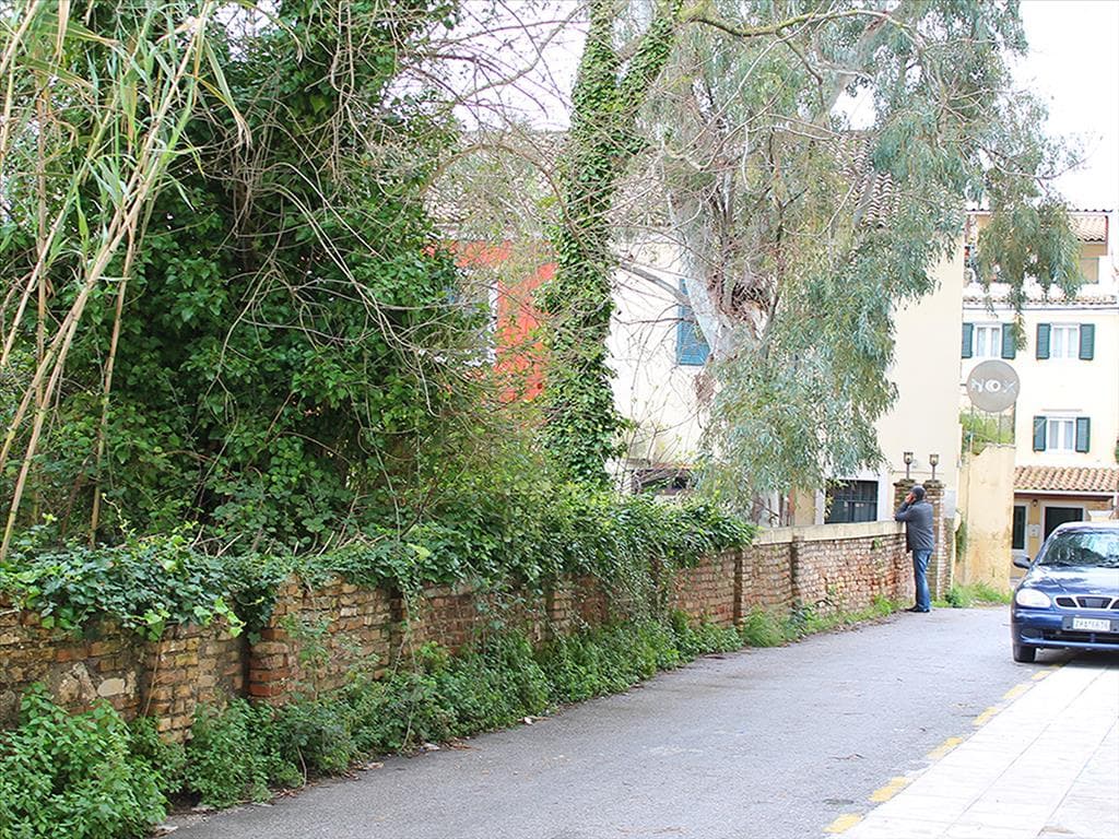 For Sale Land 570 m² in Corfu