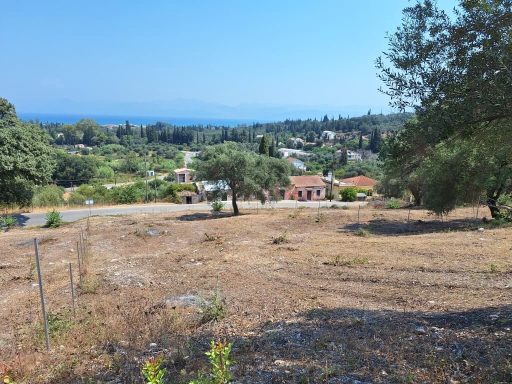For Sale Land 914 m² in Corfu
