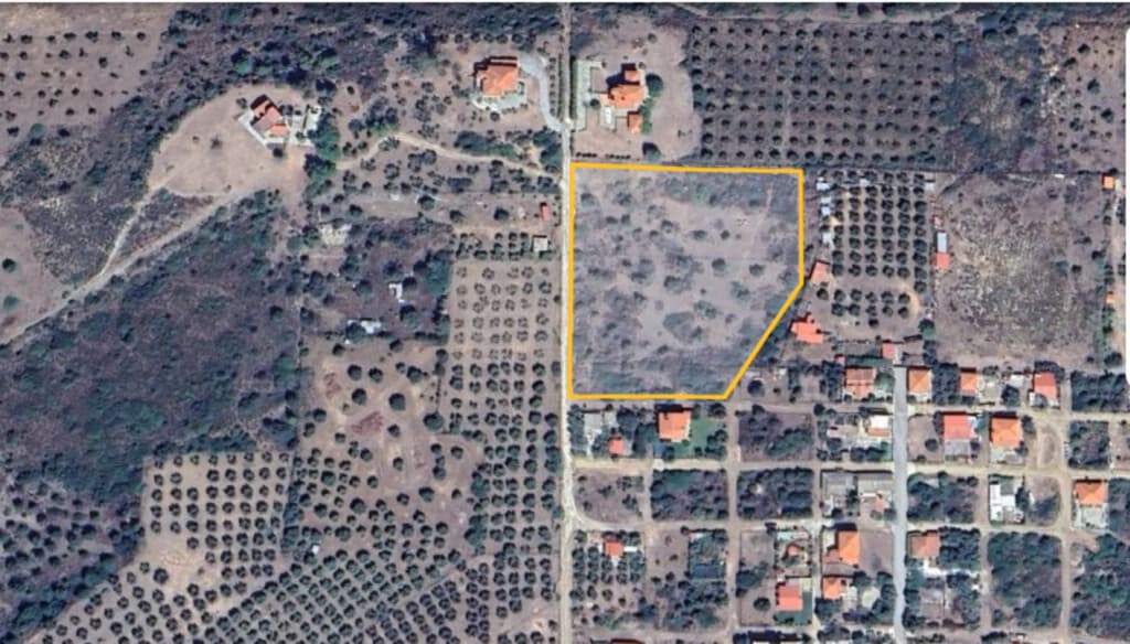 For Sale Land 8245 m² in Sithonia, Chalkidiki