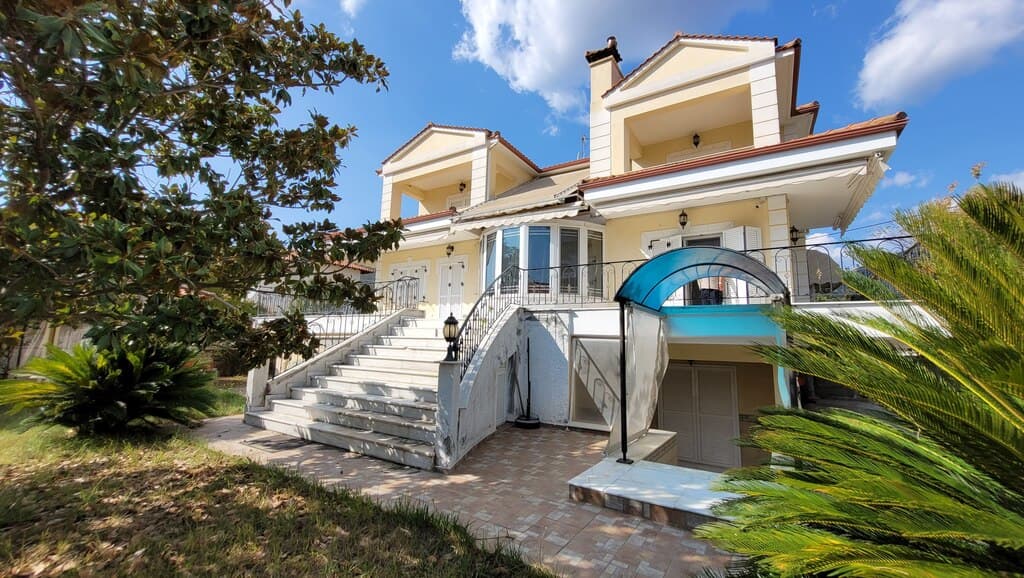For Sale Detached house 340 m² in the suburbs of Thessaloniki