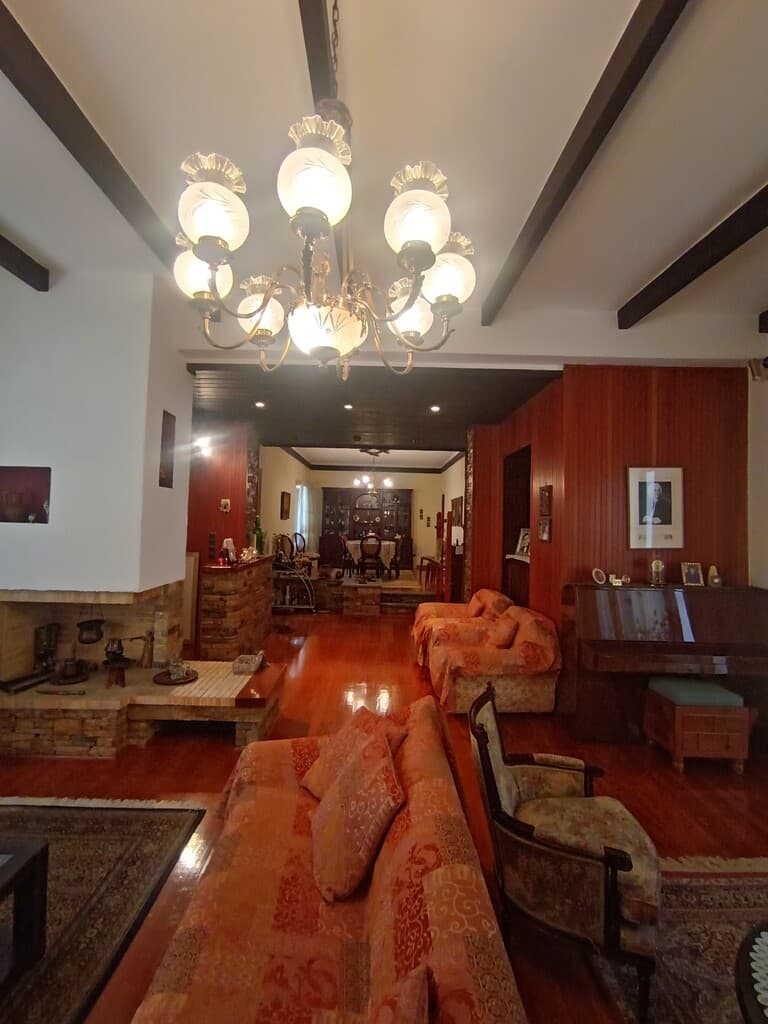 For Sale Flat 220 m² in Athens