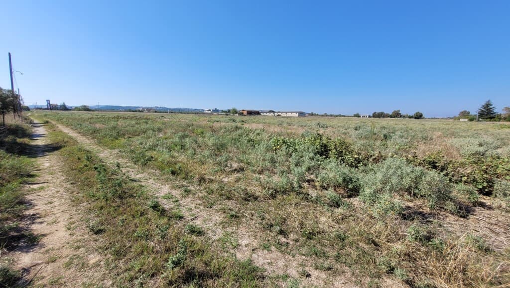 For Sale Land 9000 m² in the suburbs of Thessaloniki