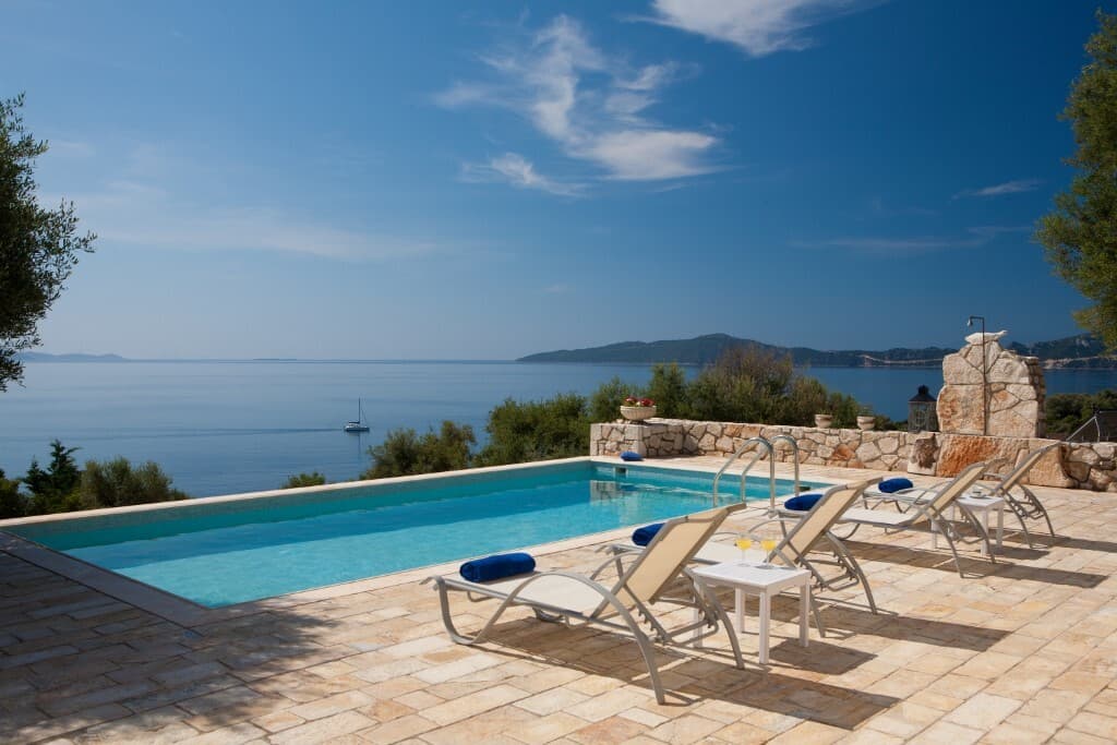 For Sale Villa 420 m² on Islands