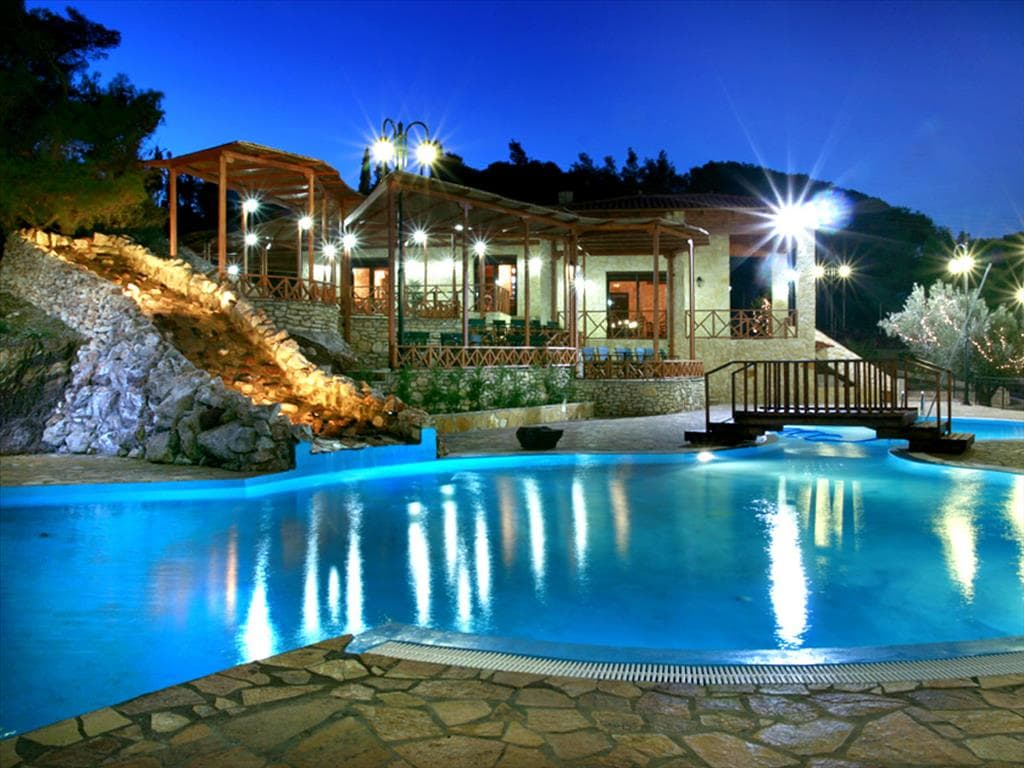 For Sale Villa 378 m² in Loutraki