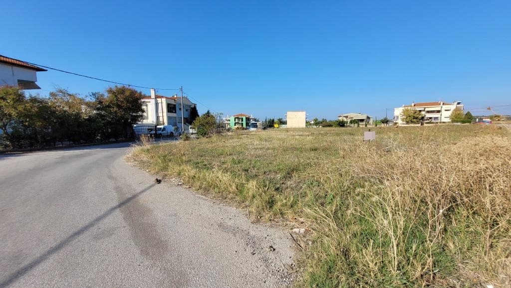 For Sale Land 1700 m² in the suburbs of Thessaloniki